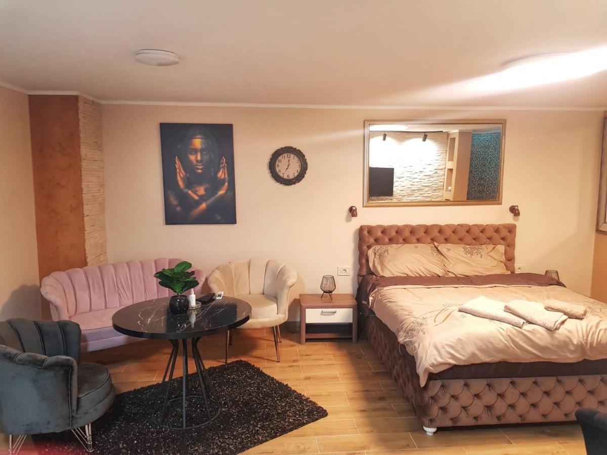 Appartement Aris Lux à Ni Extérieur photo